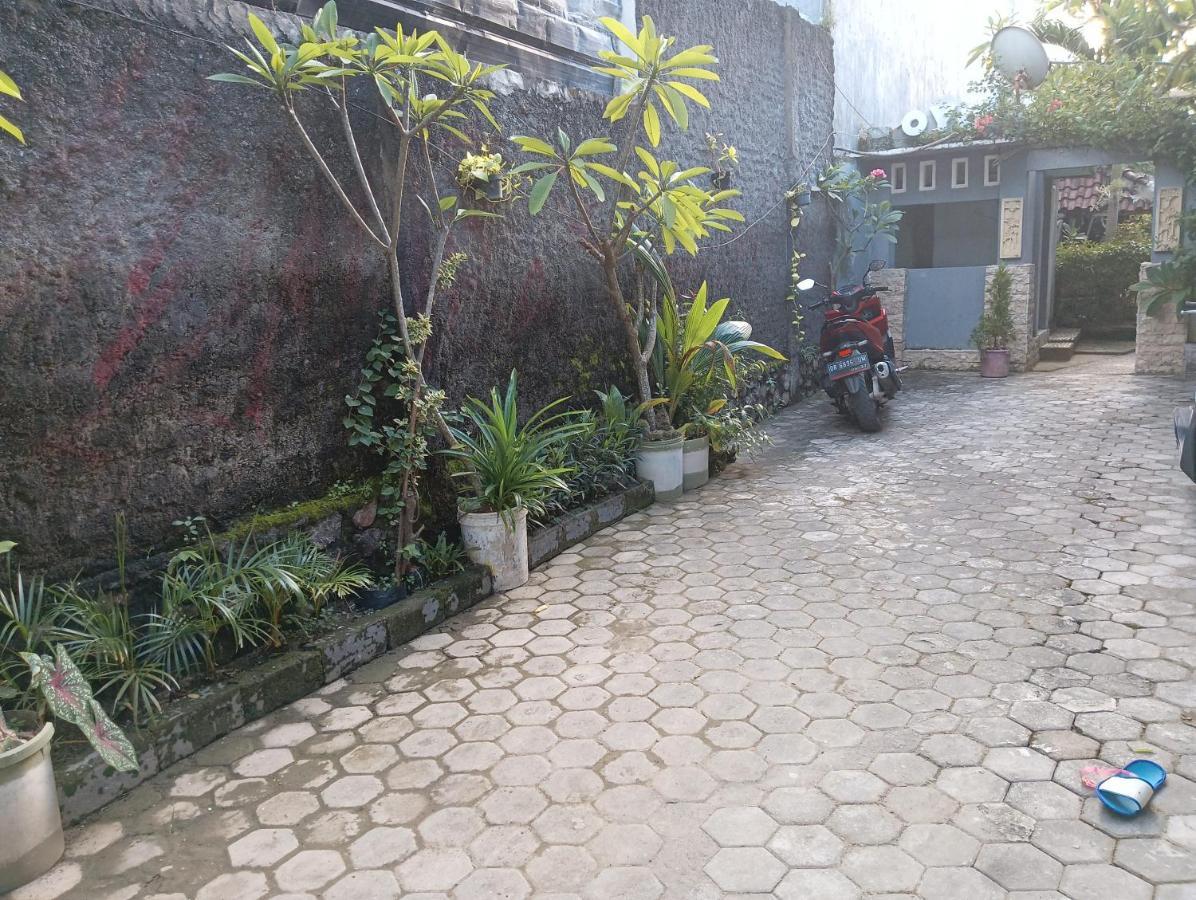 Ayu Homestay Kuta  Εξωτερικό φωτογραφία